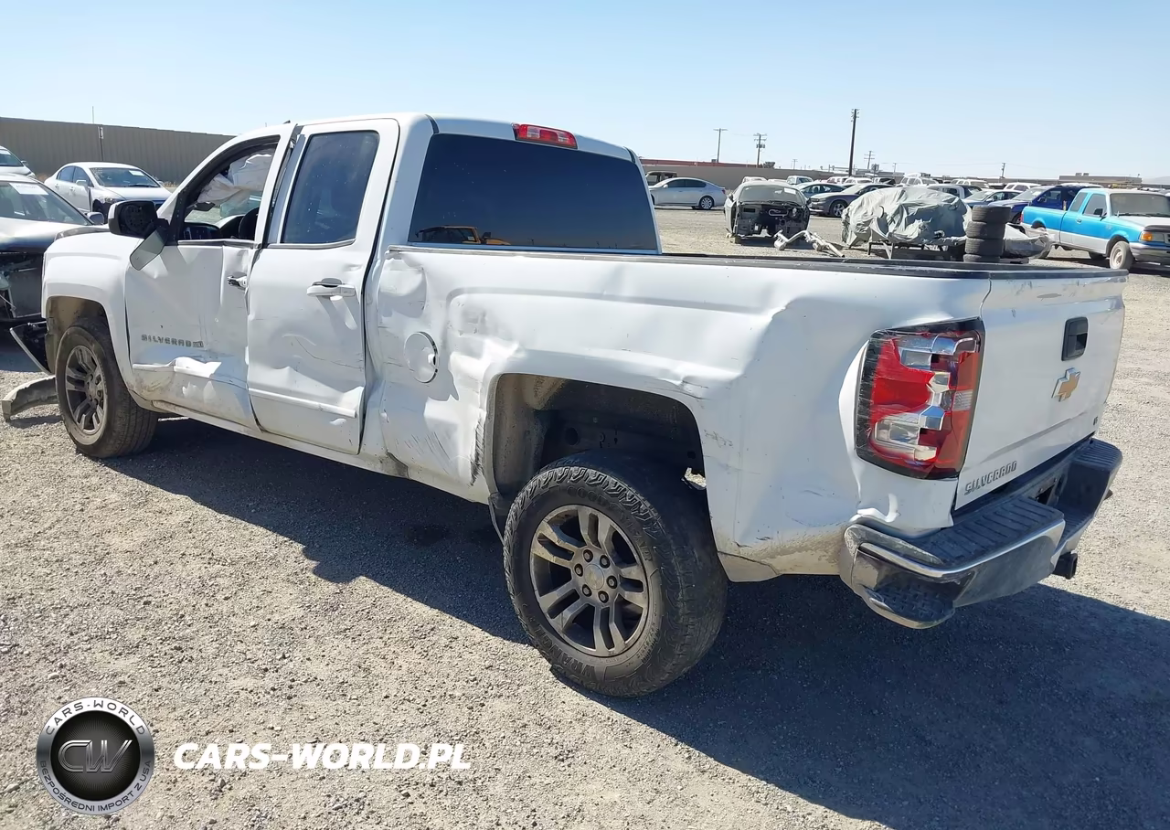 2017 Chevrolet Silverado 1500 Lt VIN:1GCRCREC7HZ352604 - 3