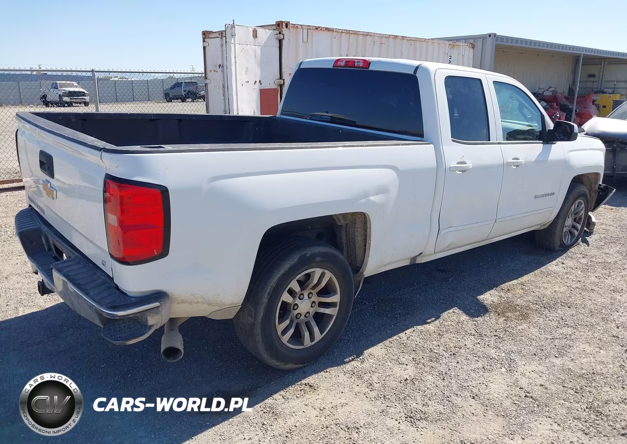 2017 Chevrolet Silverado 1500 Lt VIN:1GCRCREC7HZ352604 - 4