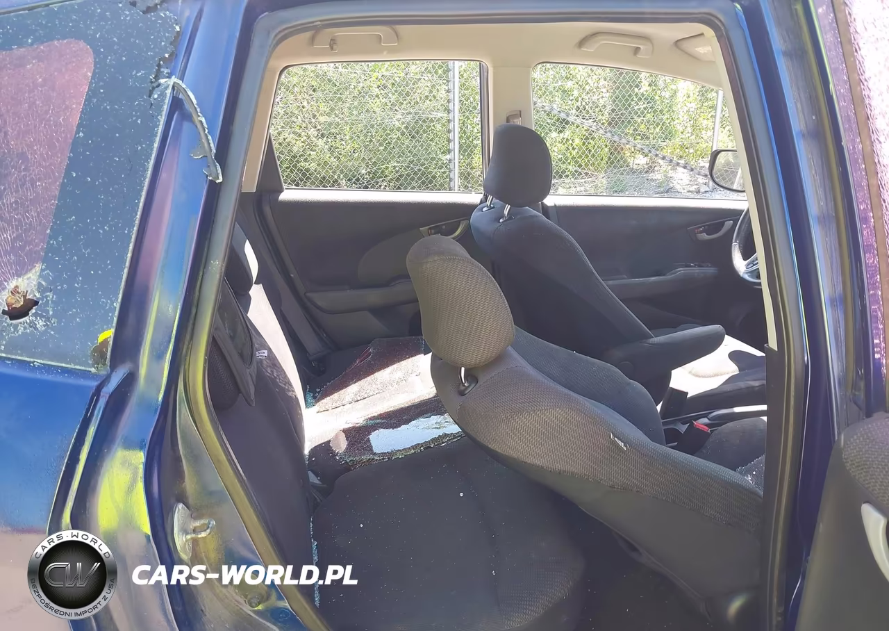 2012 Honda Fit Sport VIN:JHMGE8H58CC020285 - 8