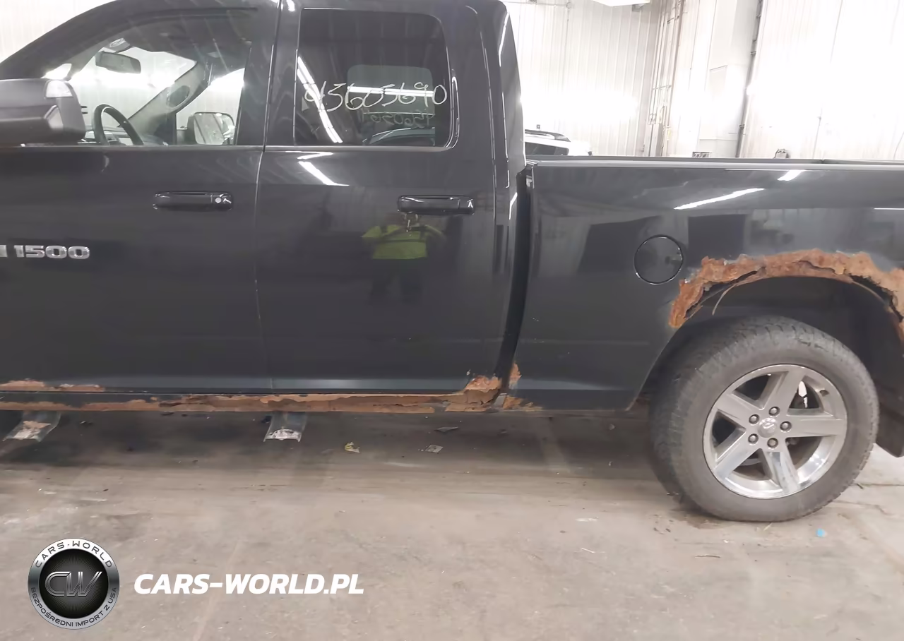 2011 Ram Ram 1500 Sport VIN:1D7RV1GT6BS660507 - 6