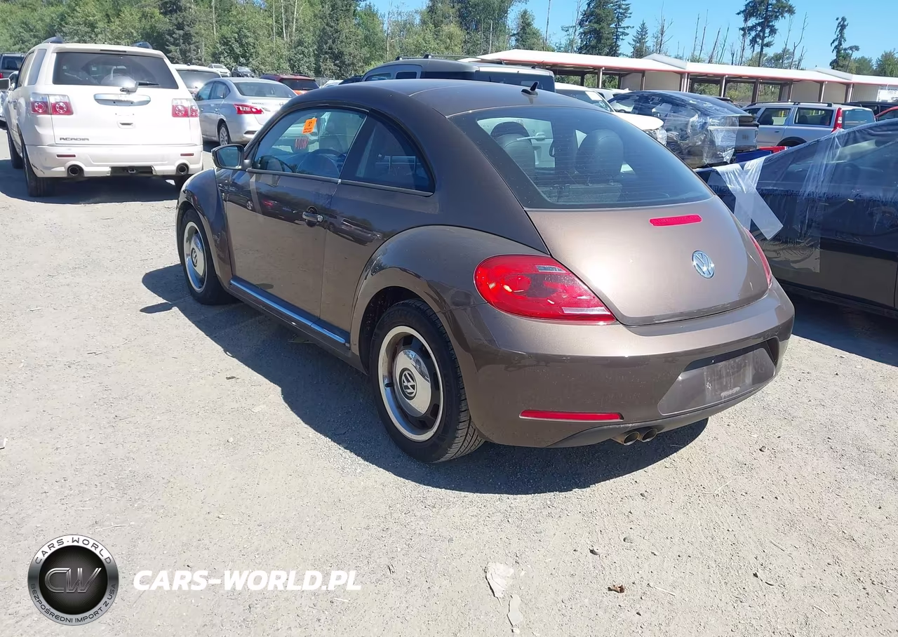 2012 Volkswagen Beetle 2.5L VIN:3VWJP7AT6CM649253 - 3