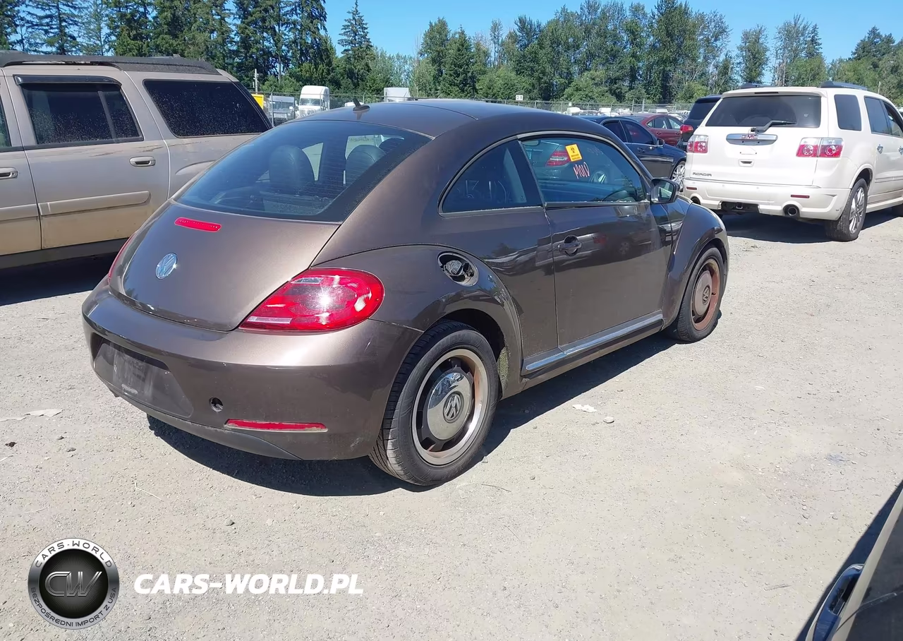 2012 Volkswagen Beetle 2.5L VIN:3VWJP7AT6CM649253 - 4