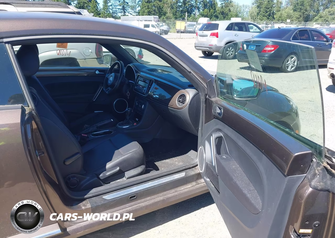 2012 Volkswagen Beetle 2.5L VIN:3VWJP7AT6CM649253 - 5
