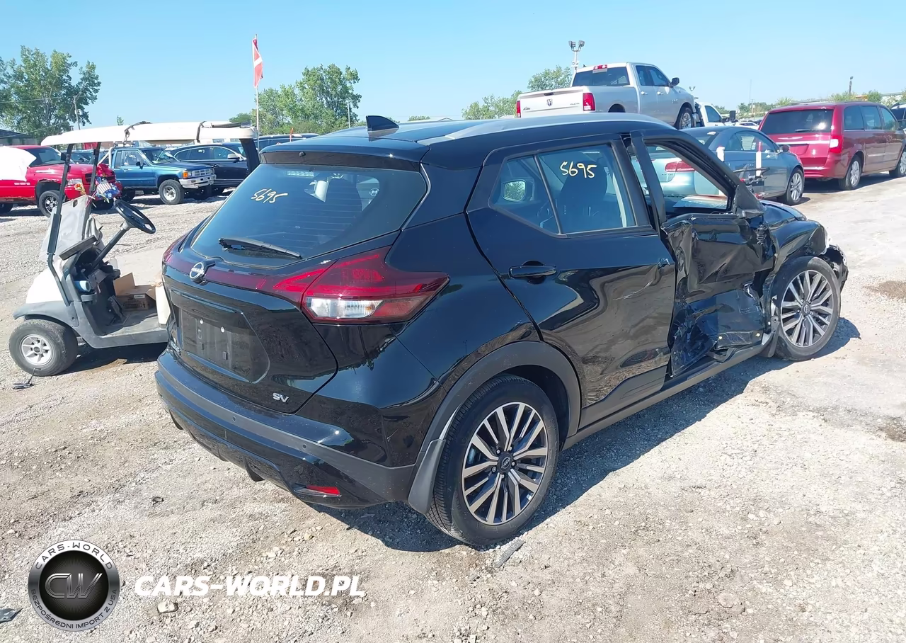2022 Nissan Kicks Sv Xtronic Cvt VIN:3N1CP5CV5NL526408 - 4