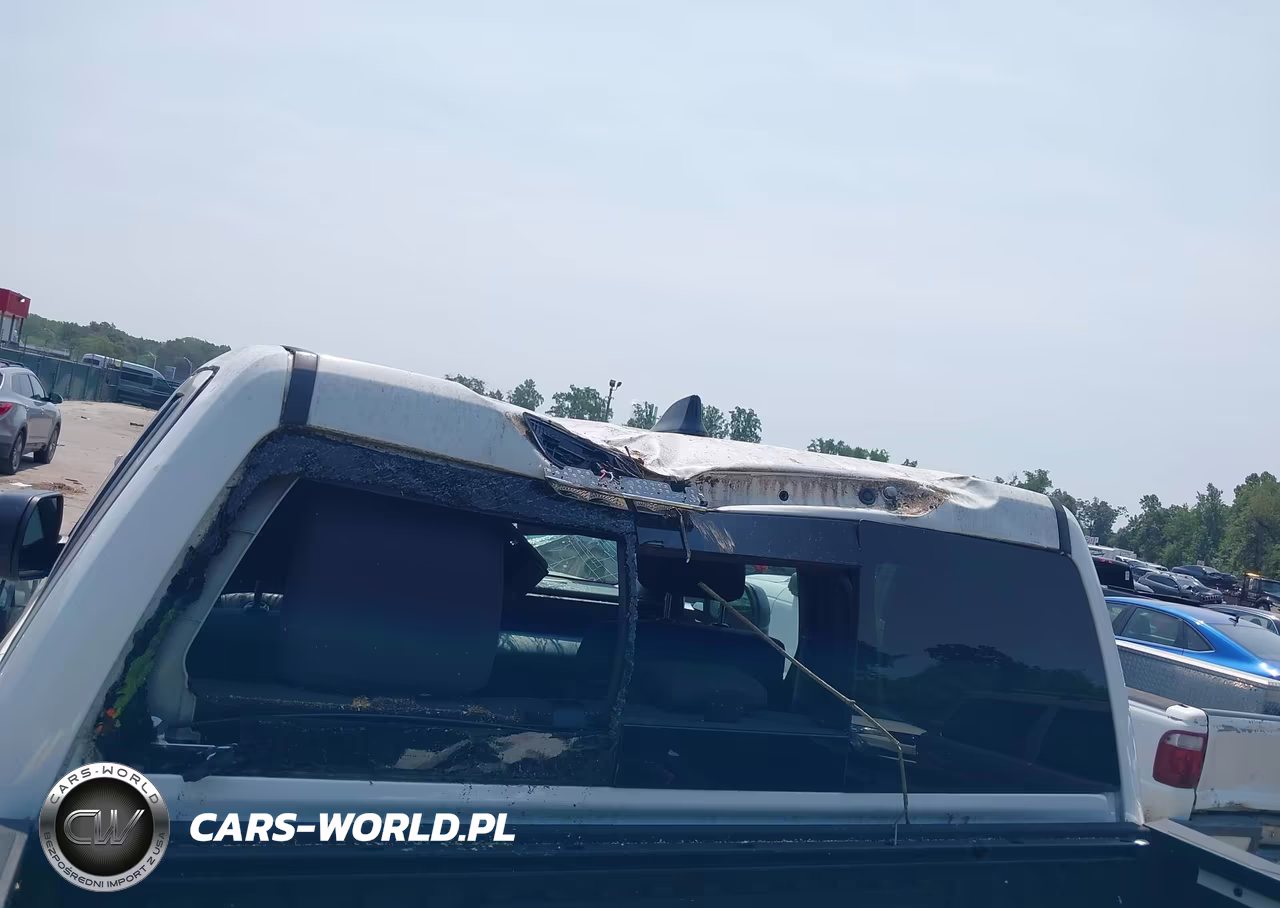 2022 Toyota Tundra Sr VIN:5TFKB5GD6NX001516 - 17