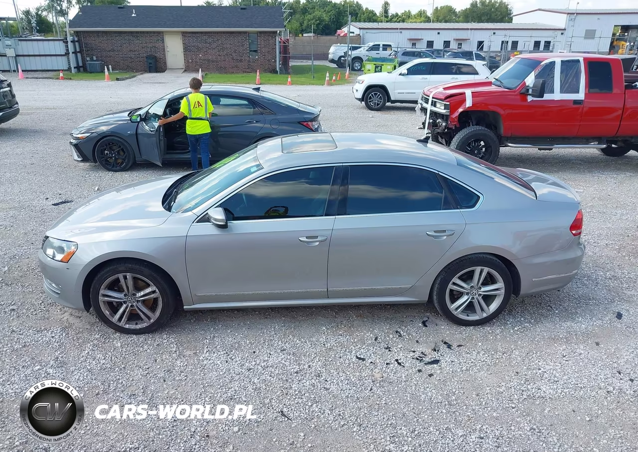 2014 Volkswagen Passat 1.8T Sel Premium VIN:1VWCS7A31EC061546 - 14