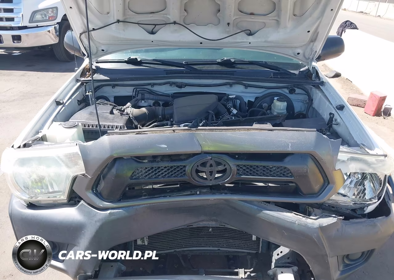2015 Toyota Tacoma VIN:5TFJX4CN4FX047997 - 10