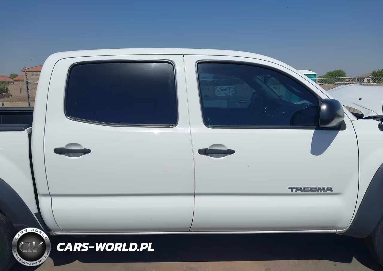 2015 Toyota Tacoma VIN:5TFJX4CN4FX047997 - 14