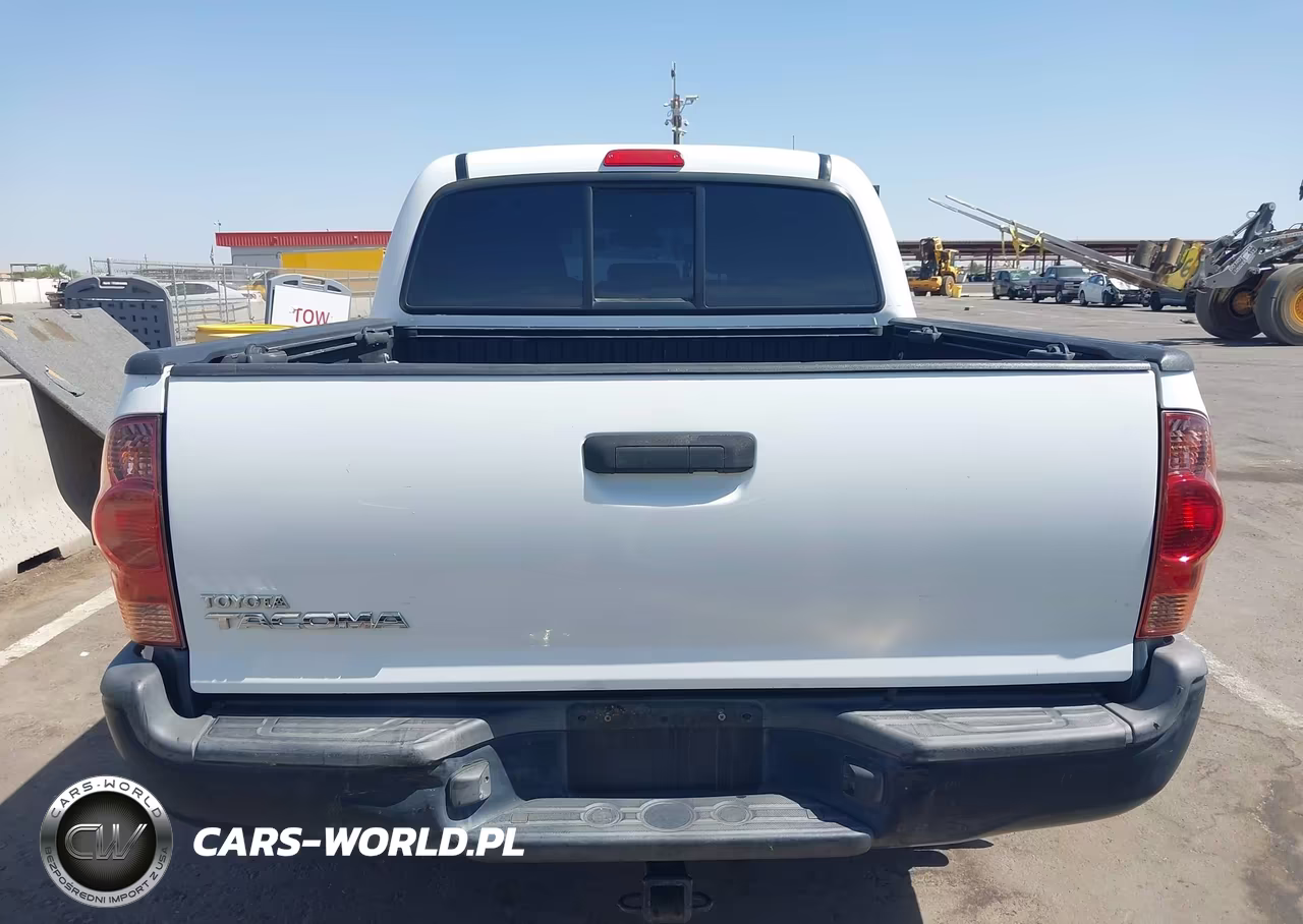 2015 Toyota Tacoma VIN:5TFJX4CN4FX047997 - 17