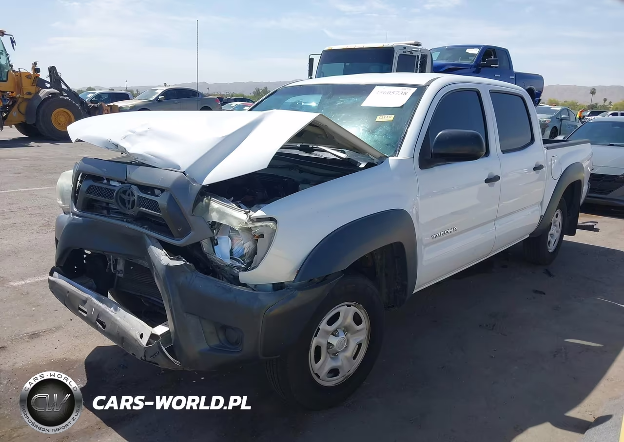 2015 Toyota Tacoma VIN:5TFJX4CN4FX047997 - 2