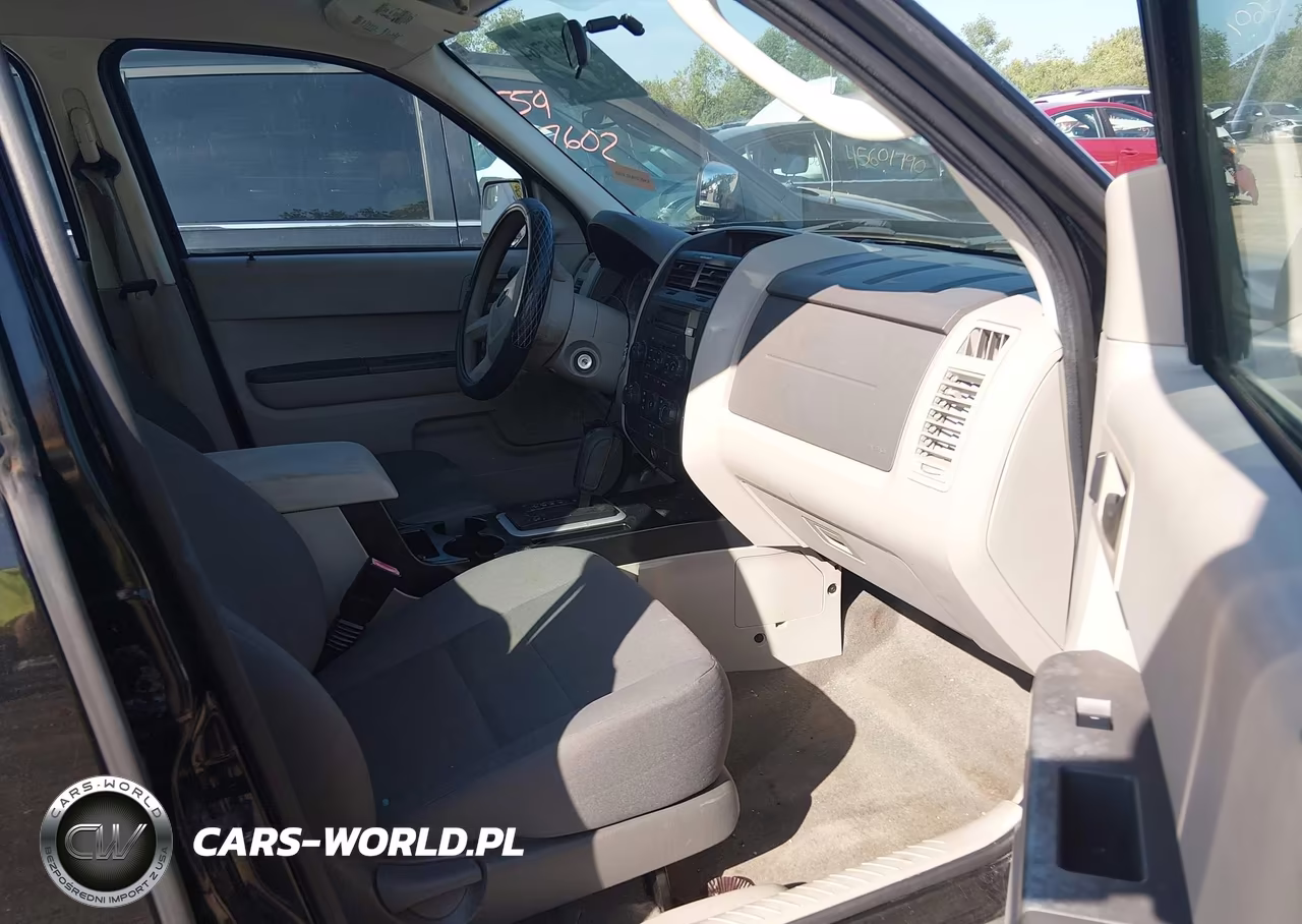 2010 Ford Escape Xls VIN:1FMCU0C76AKD16367 - 5