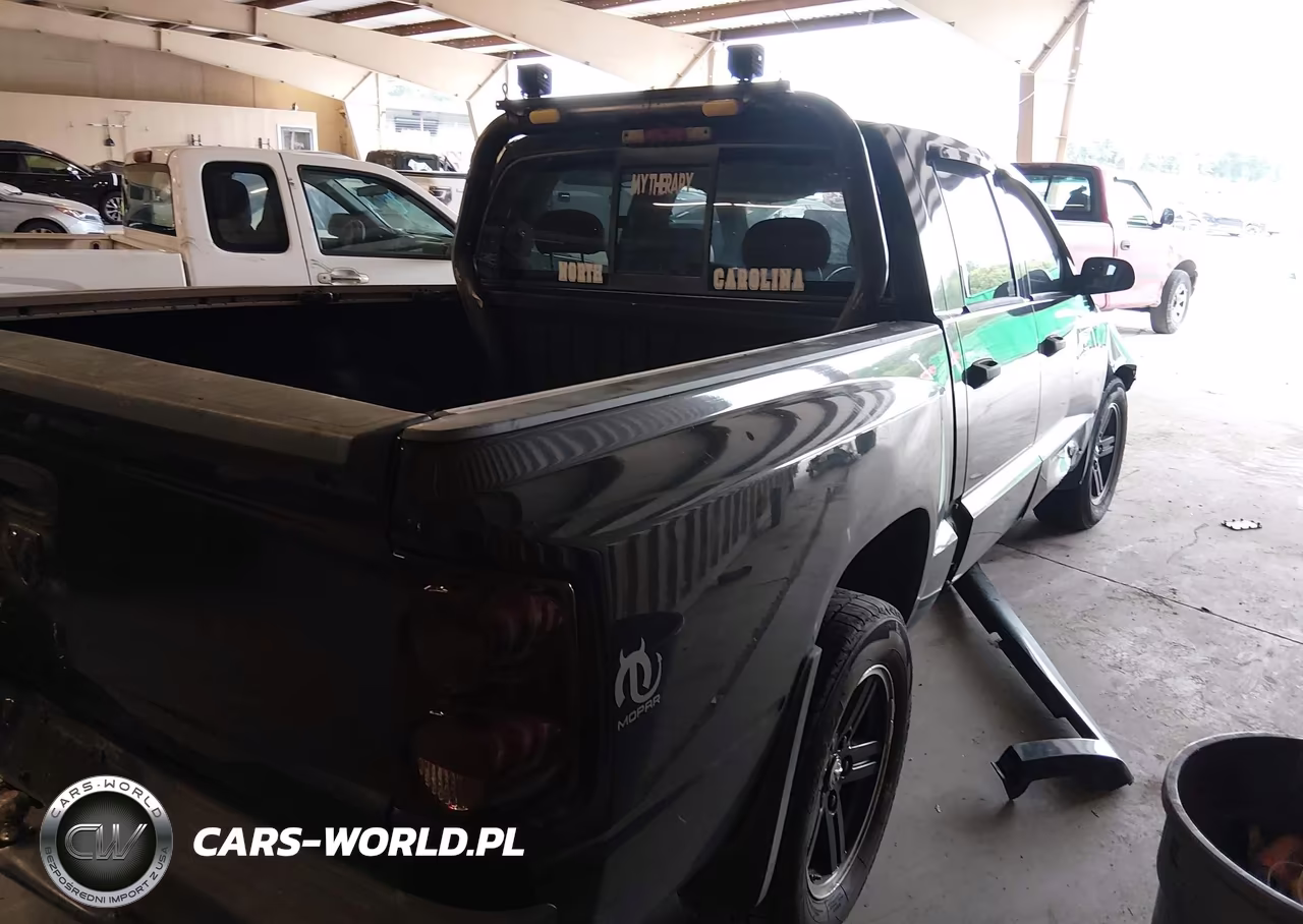 2008 Dodge Dakota Sport VIN:1D7HE68K48S522374 - 4