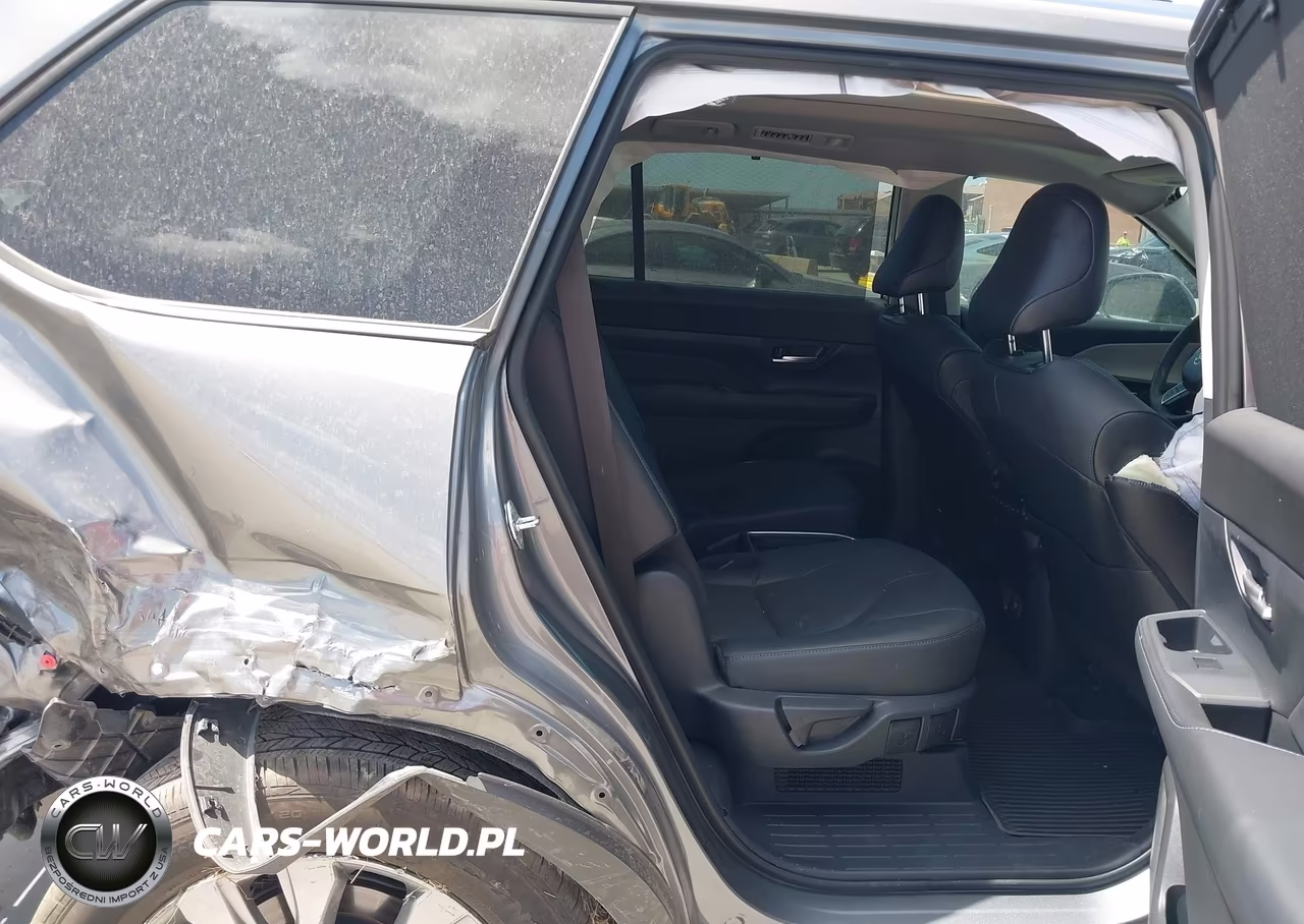 2026 Toyota Grand Highlander Hybrid Limited VIN:5TDACAB5XTS075333 - 8