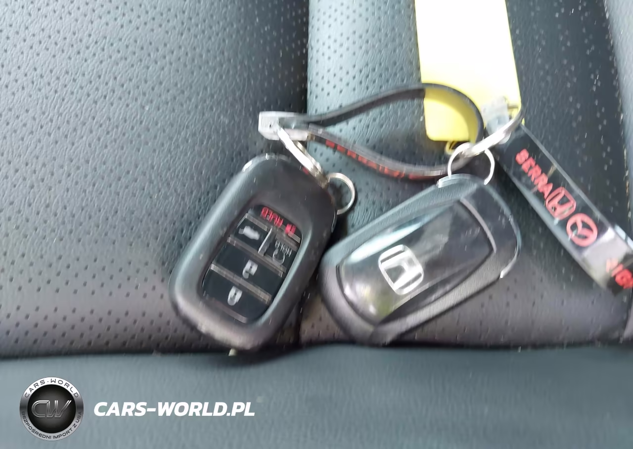 2024 Honda Civic Sport Touring VIN:19XFL1H84RE025909 - 11