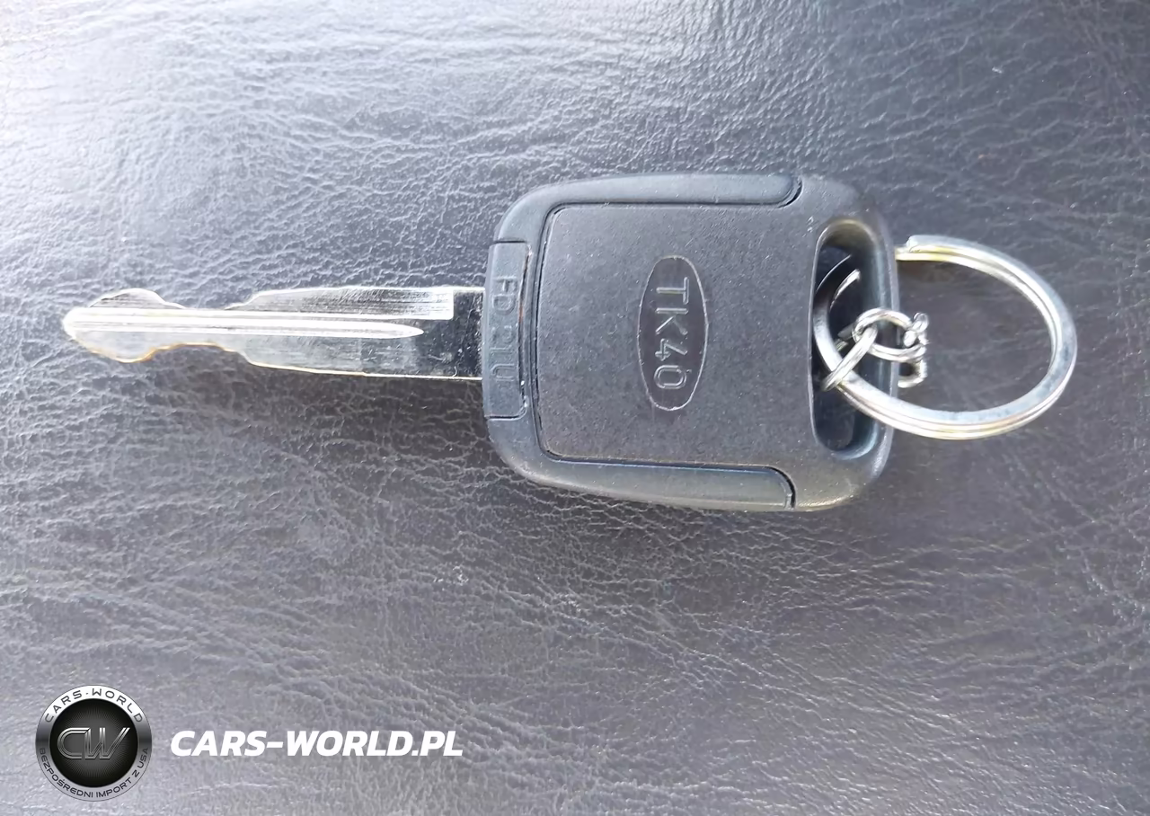 2001 Ford Focus Zx3 VIN:3FAFP31301R243640 - 11