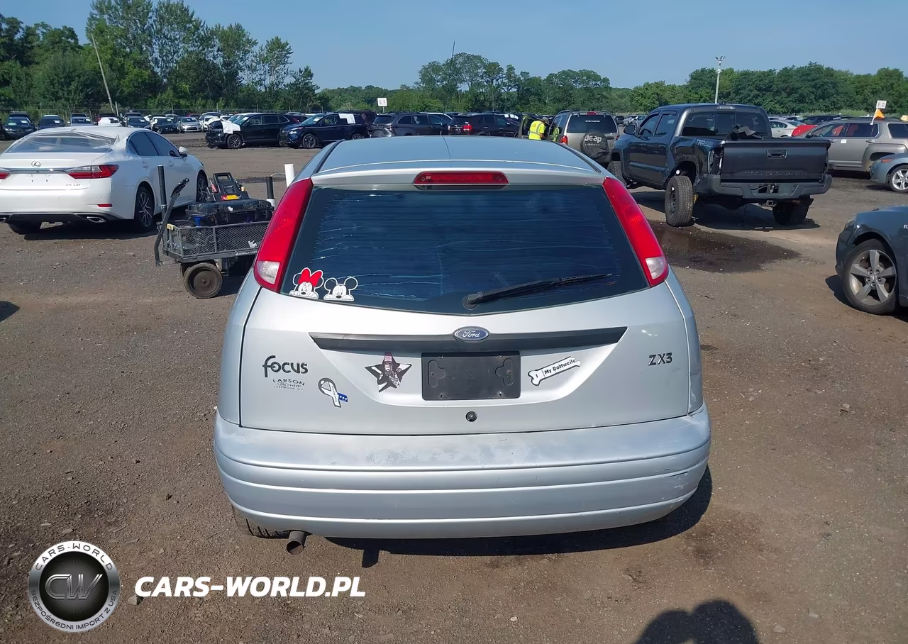 2001 Ford Focus Zx3 VIN:3FAFP31301R243640 - 16
