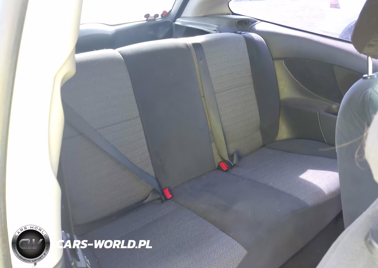 2001 Ford Focus Zx3 VIN:3FAFP31301R243640 - 8