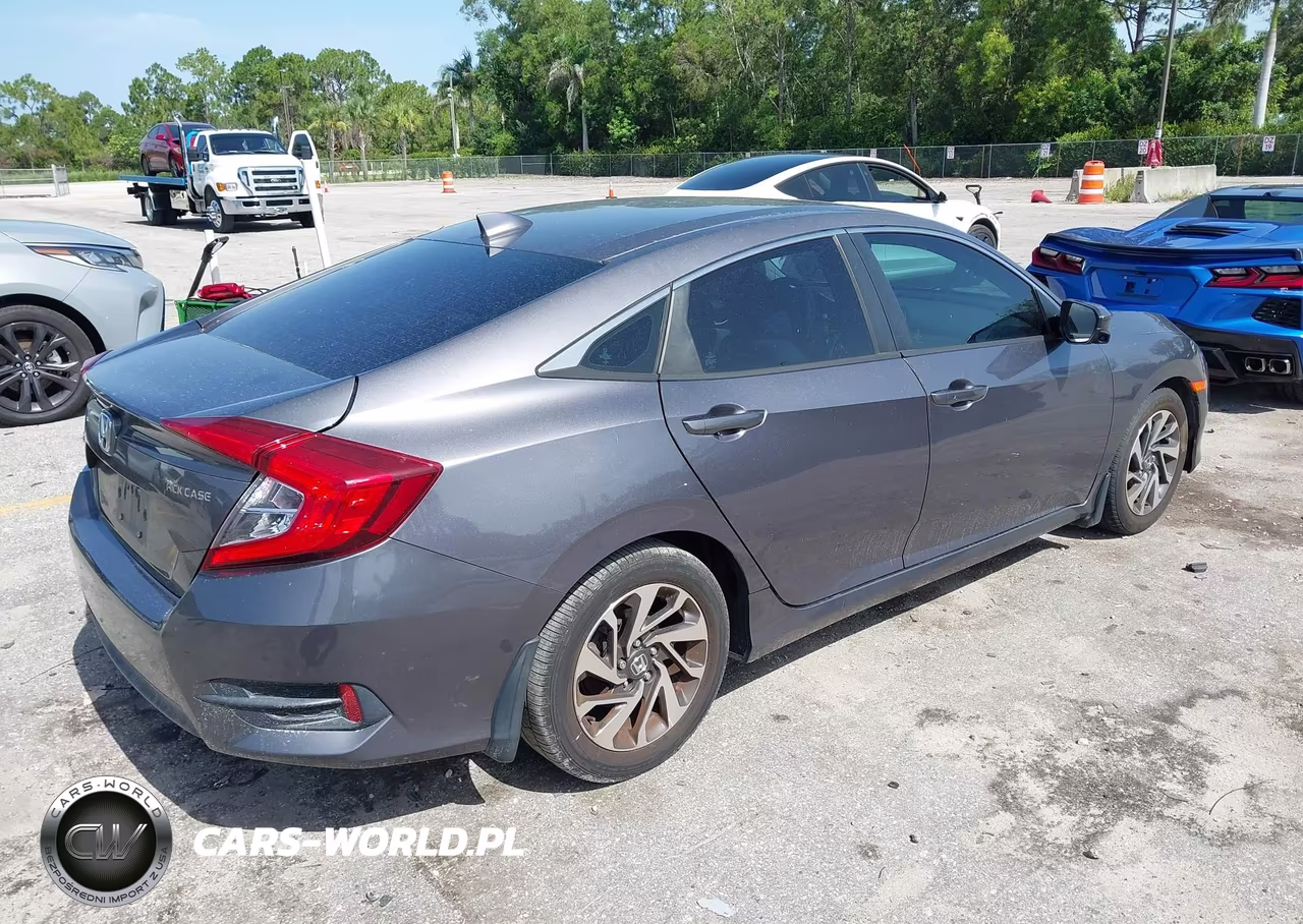 2017 Honda Civic Ex VIN:19XFC2F73HE060021 - 4