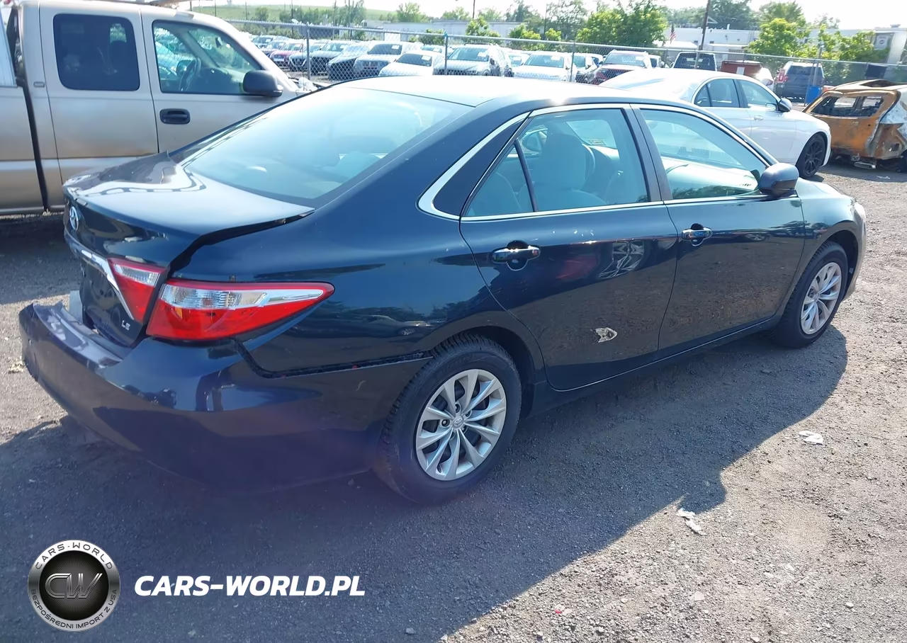 2017 Toyota Camry Le VIN:4T1BF1FK9HU673374 - 4