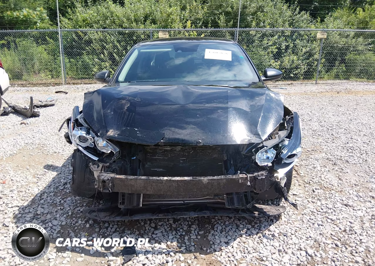 2019 Kia Forte S VIN:3KPF34AD9KE022714 - 6