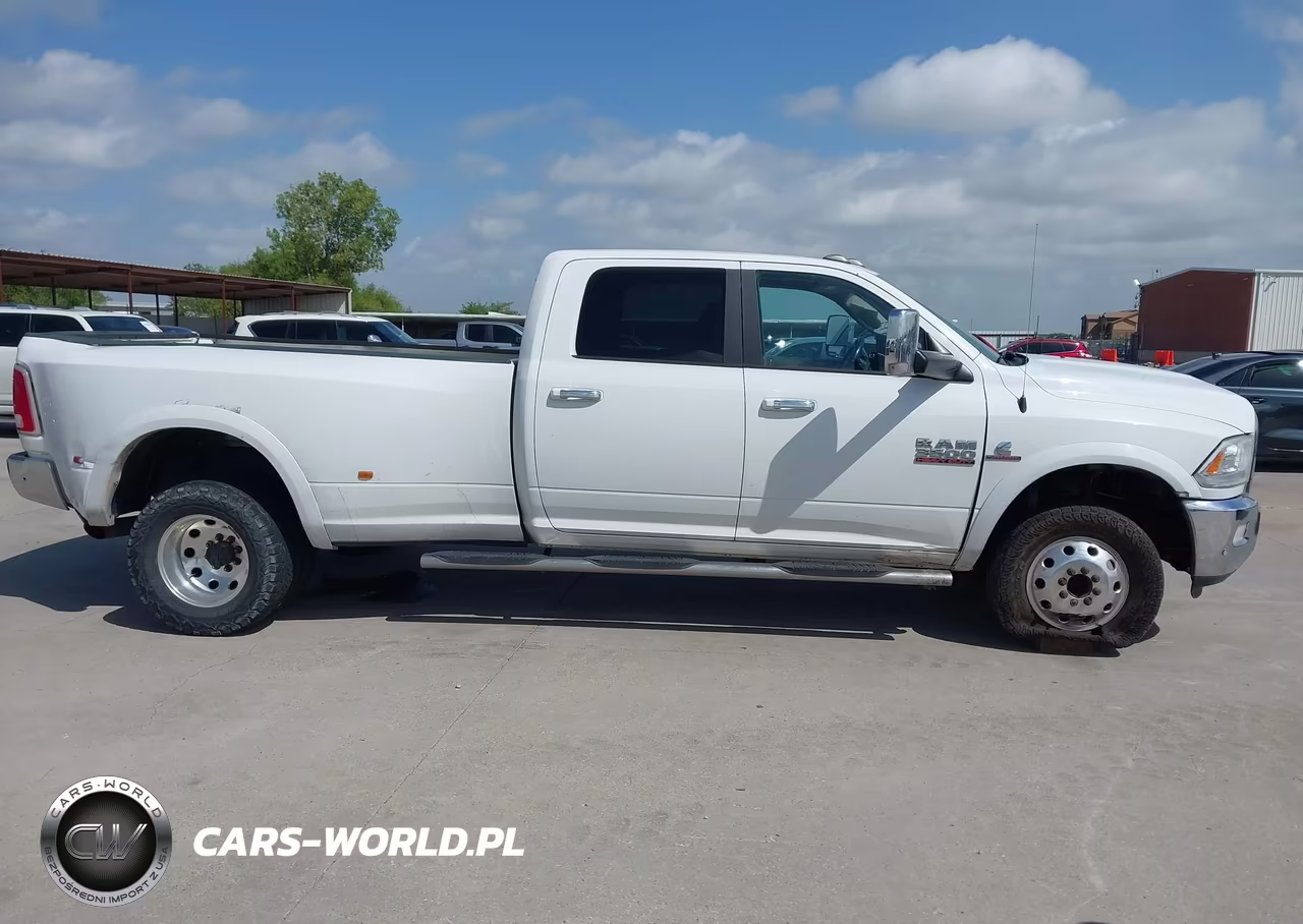 2017 Ram 3500 Laramie 4X4 8' Box VIN:3C63RRJL6HG719137 - 13