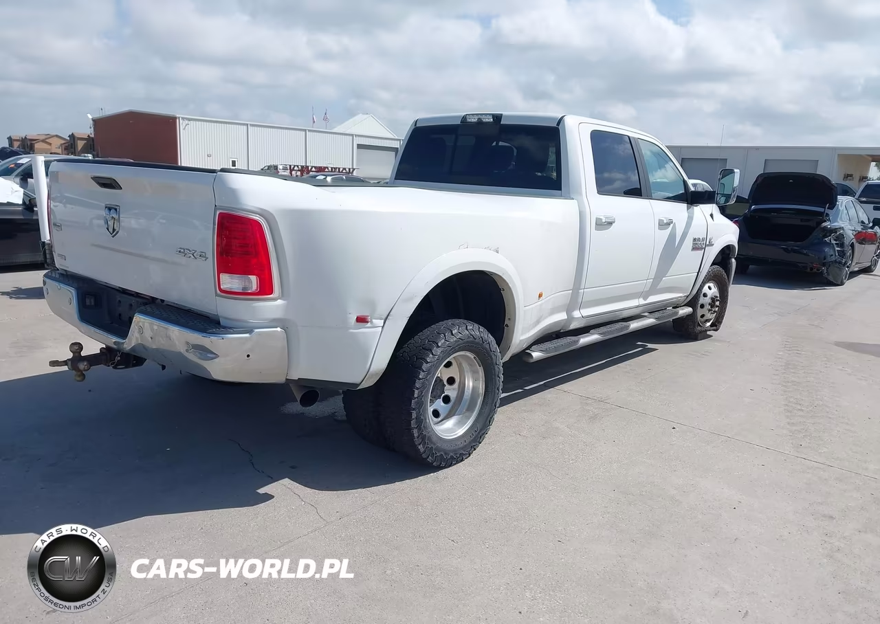 2017 Ram 3500 Laramie 4X4 8' Box VIN:3C63RRJL6HG719137 - 4