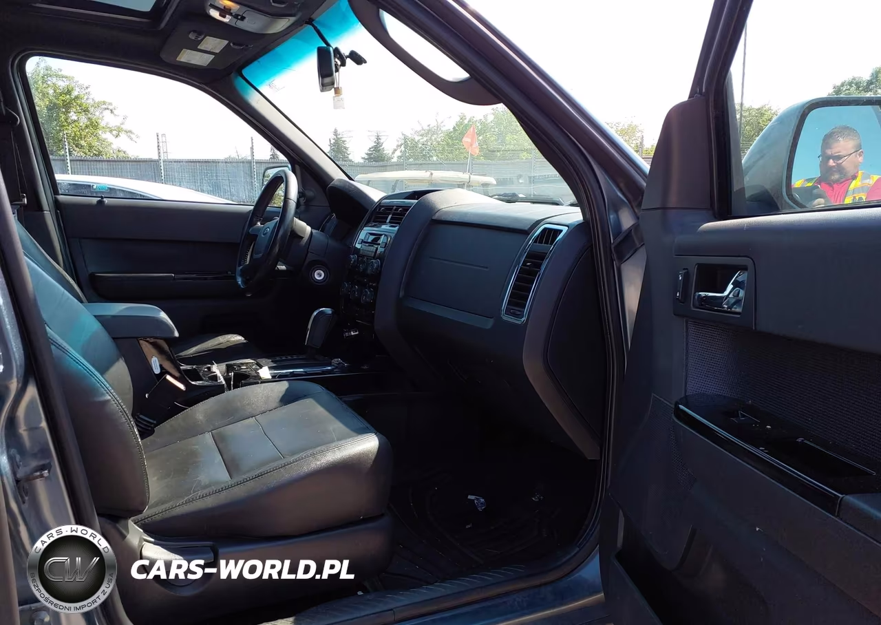 2010 Ford Escape Limited VIN:1FMCU9EG4AKA04338 - 5