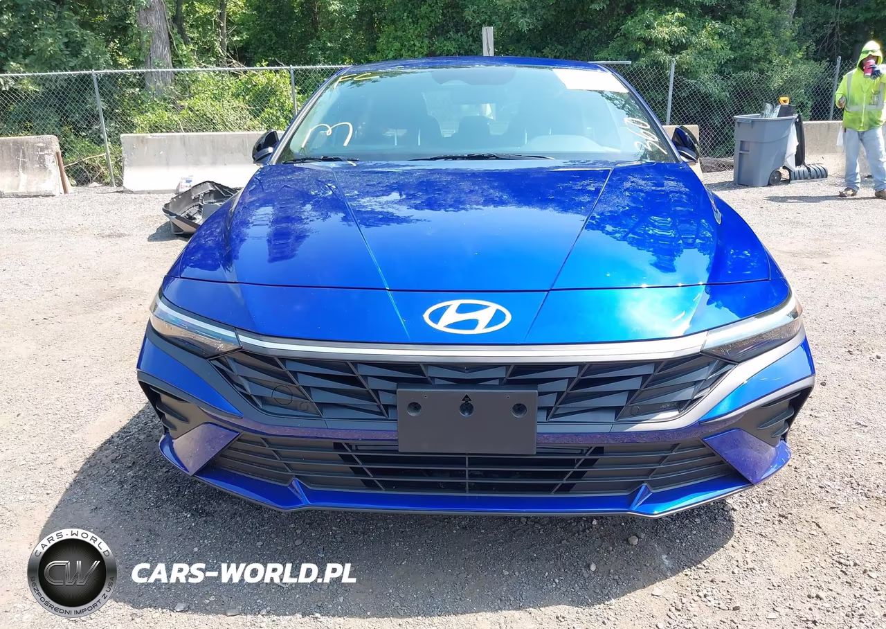 2025 Hyundai Elantra Sel Sport VIN:KMHLM4DG4SU907194 - 13
