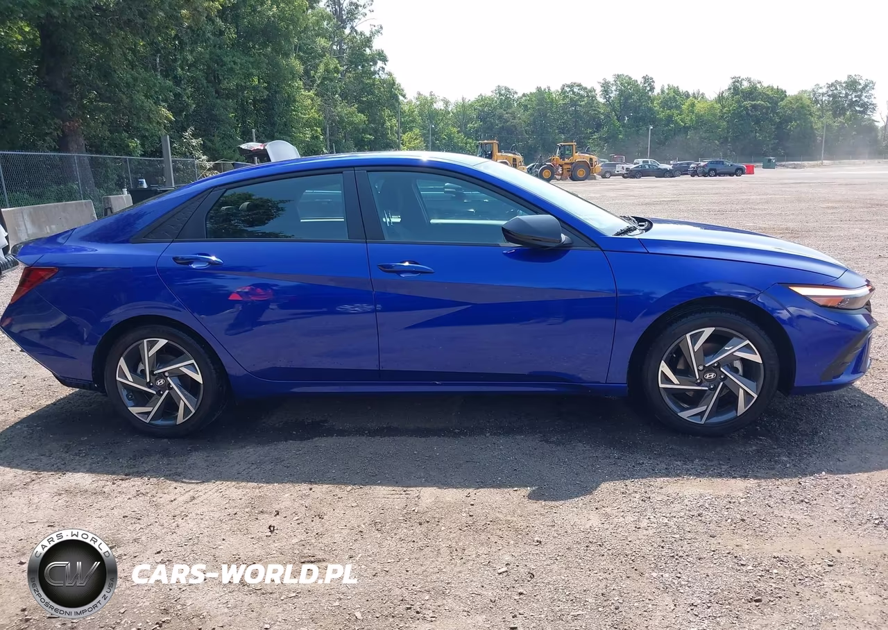 2025 Hyundai Elantra Sel Sport VIN:KMHLM4DG4SU907194 - 14