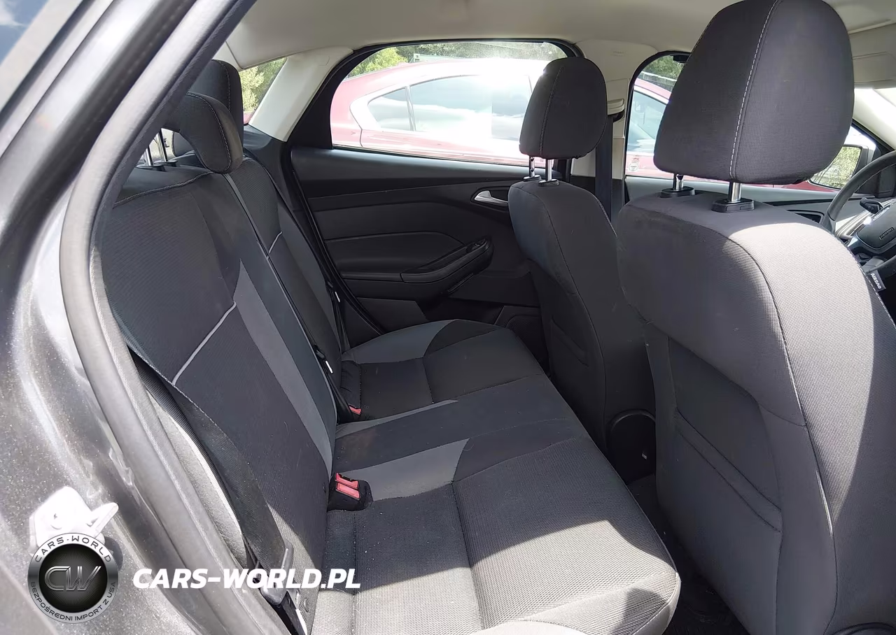 2014 Ford Focus Se VIN:1FADP3F23EL193750 - 8