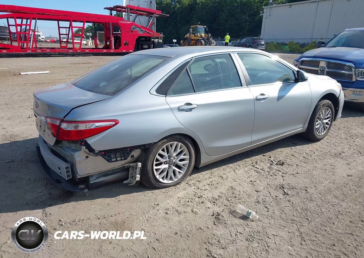 2016 Toyota Camry Le VIN:4T4BF1FK0GR583549 - 4