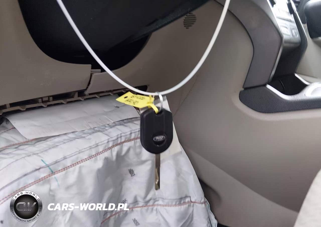 2017 Ford Escape Se VIN:1FMCU0G9XHUA99190 - 11