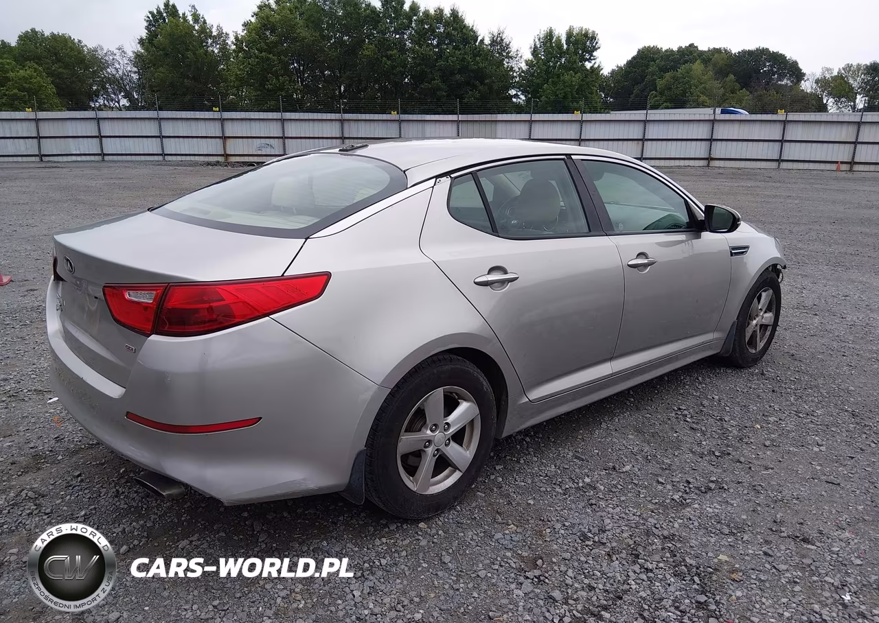 2015 Kia Optima Lx VIN:5XXGM4A77FG481474 - 4