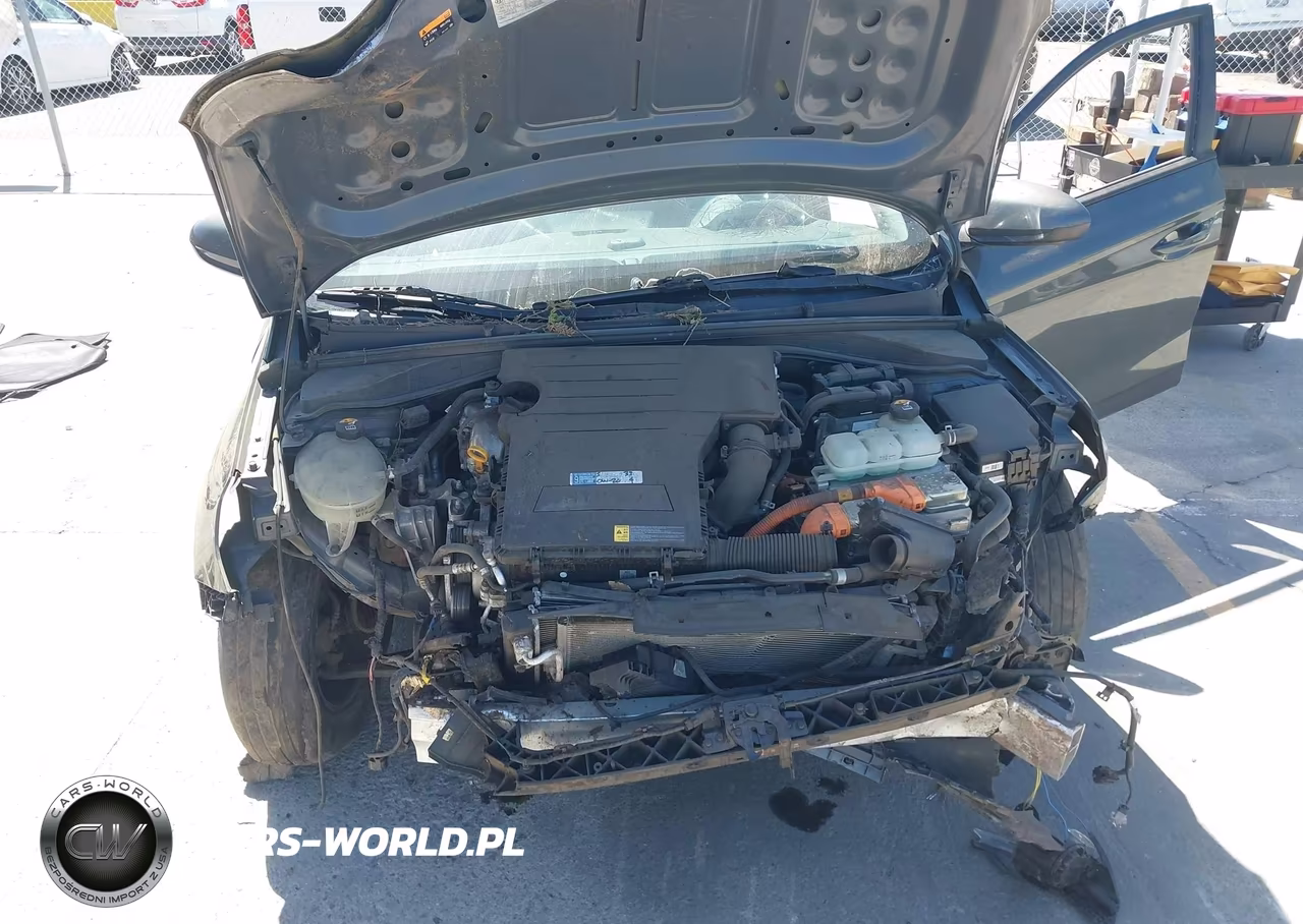 2020 Hyundai Ioniq Hybrid Blue VIN:KMHC65LC5LU227322 - 10