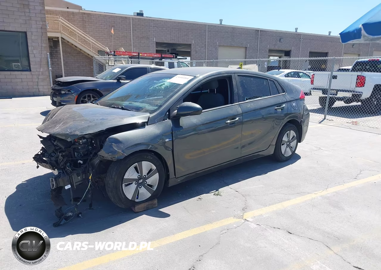 2020 Hyundai Ioniq Hybrid Blue VIN:KMHC65LC5LU227322 - 2