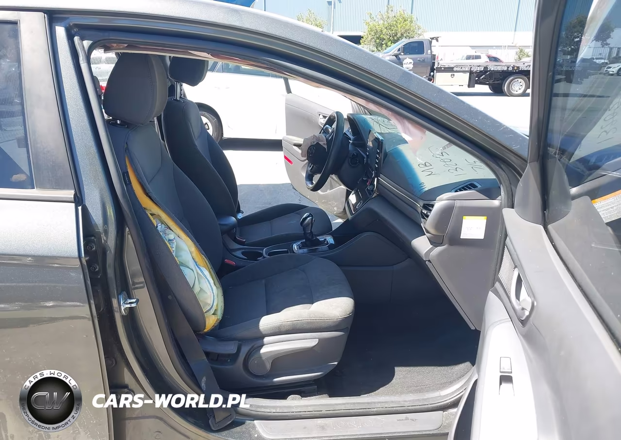 2020 Hyundai Ioniq Hybrid Blue VIN:KMHC65LC5LU227322 - 5