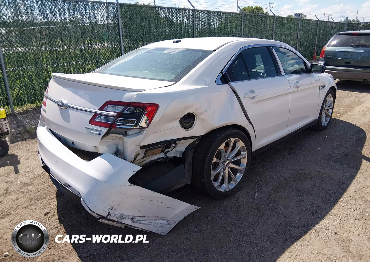 2017 Ford Taurus Limited VIN:1FAHP2J87HG131059 - 4