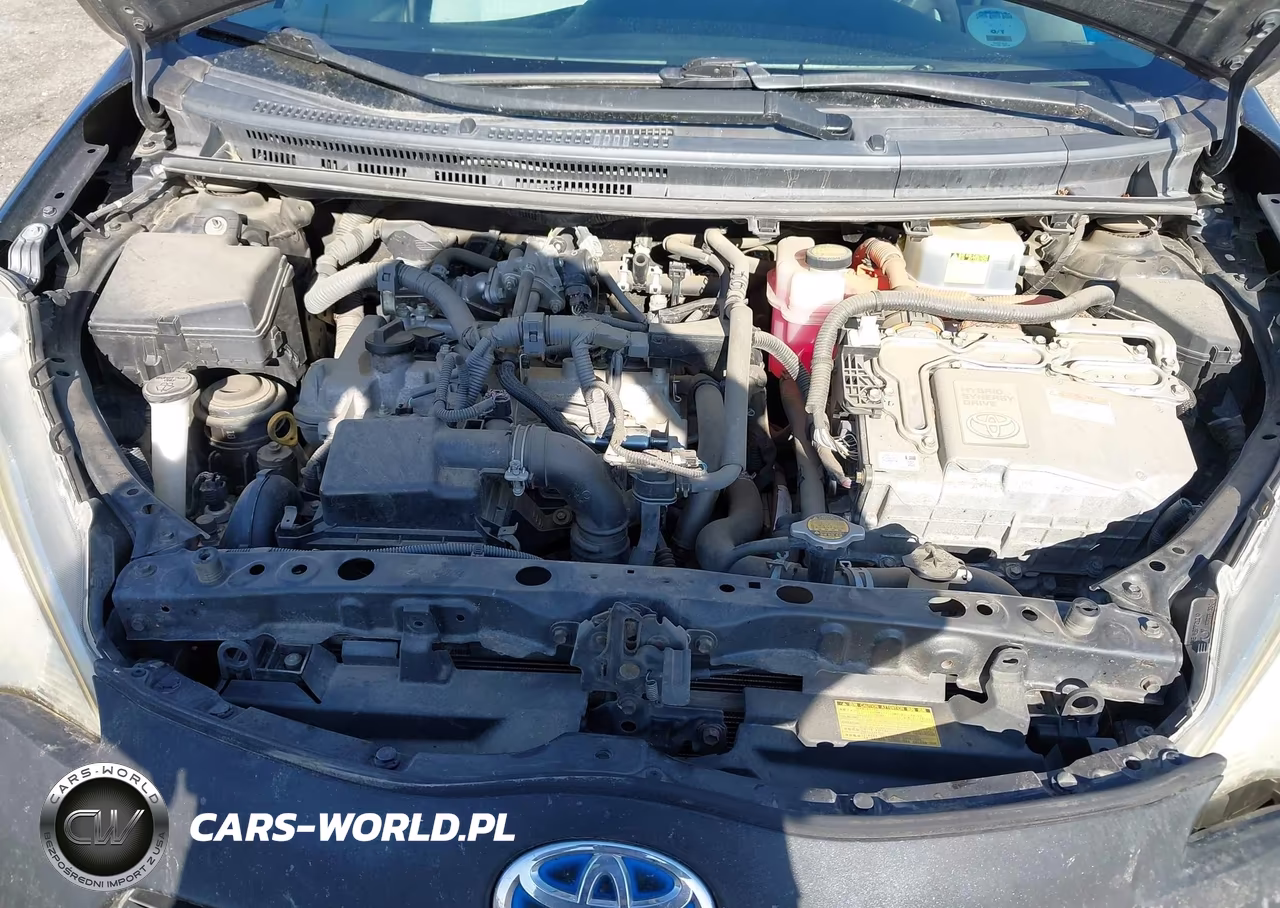2014 Toyota Prius C One VIN:JTDKDTB39E1063735 - 10