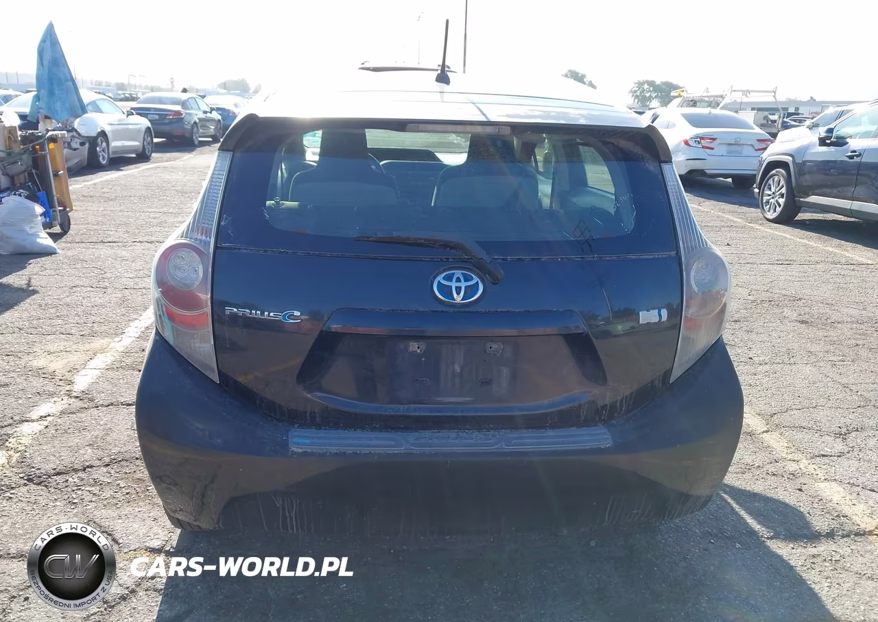 2014 Toyota Prius C One VIN:JTDKDTB39E1063735 - 16