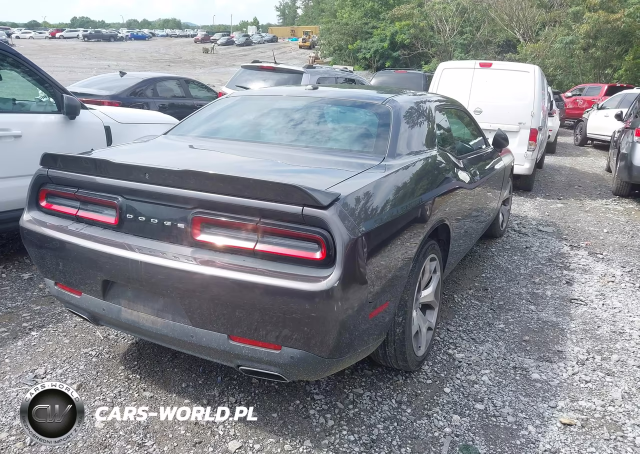 2015 Dodge Challenger Sxt Plus Or R-T VIN:2C3CDZBG7FH833660 - 4