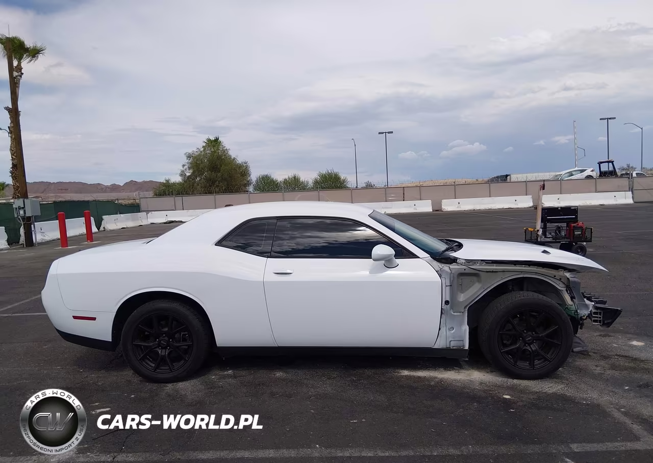 2015 Dodge Challenger Sxt VIN:2C3CDZAG3FH909800 - 14