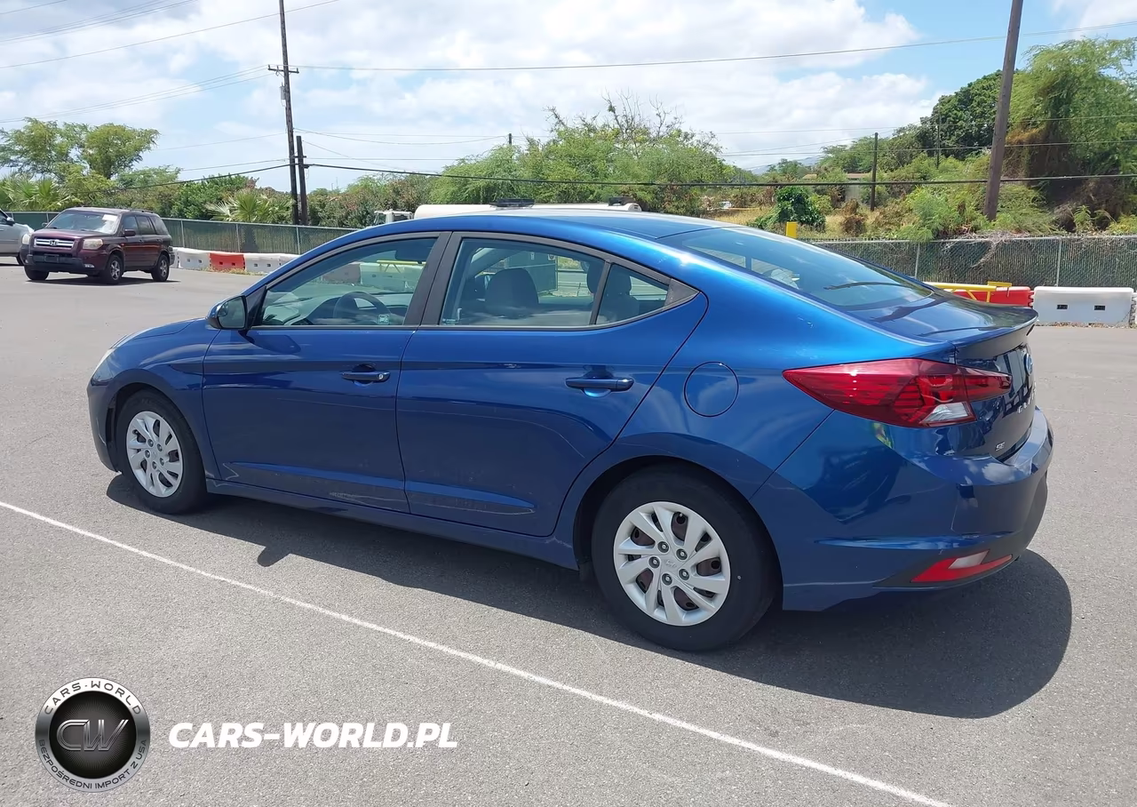 2019 Hyundai Elantra Se VIN:5NPD74LF1KH492774 - 3