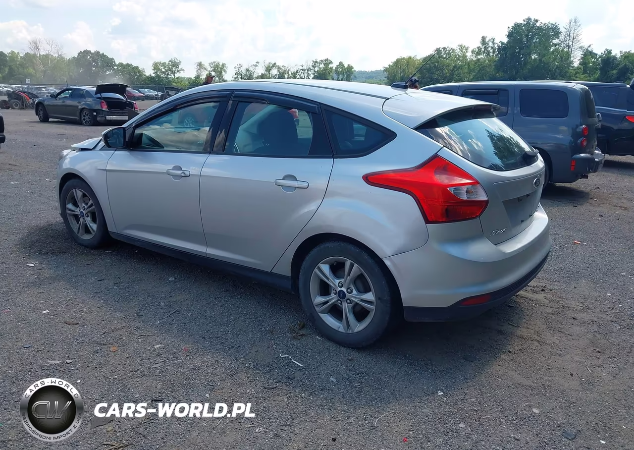 2014 Ford Focus Se VIN:1FADP3K25EL258491 - 3