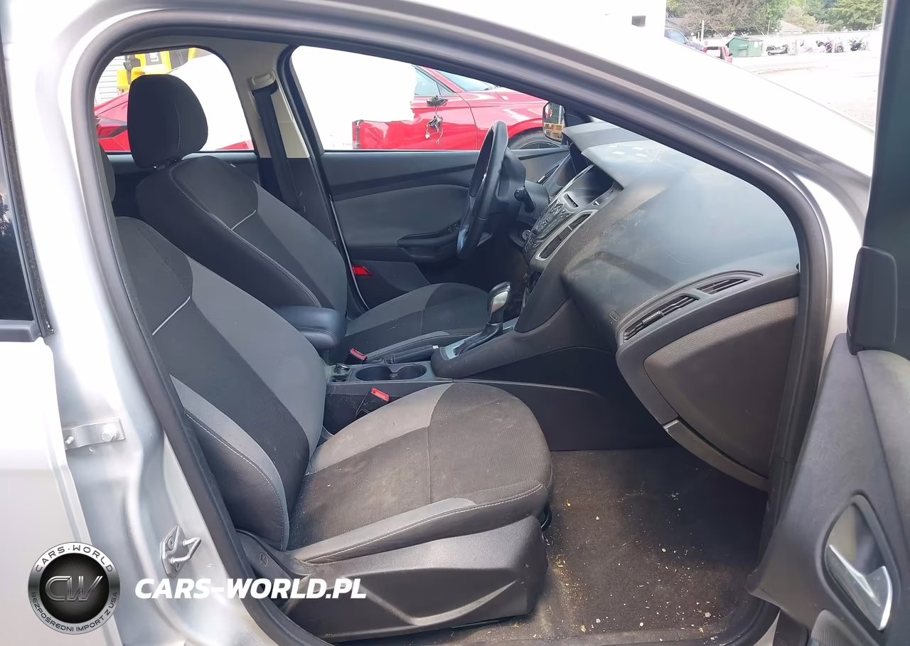 2014 Ford Focus Se VIN:1FADP3K25EL258491 - 5