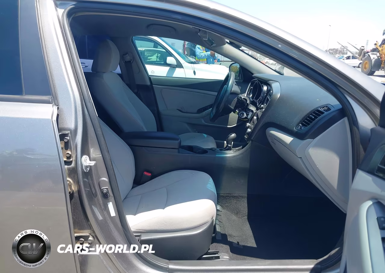 2012 Kia Optima Lx VIN:5XXGM4A72CG068504 - 5