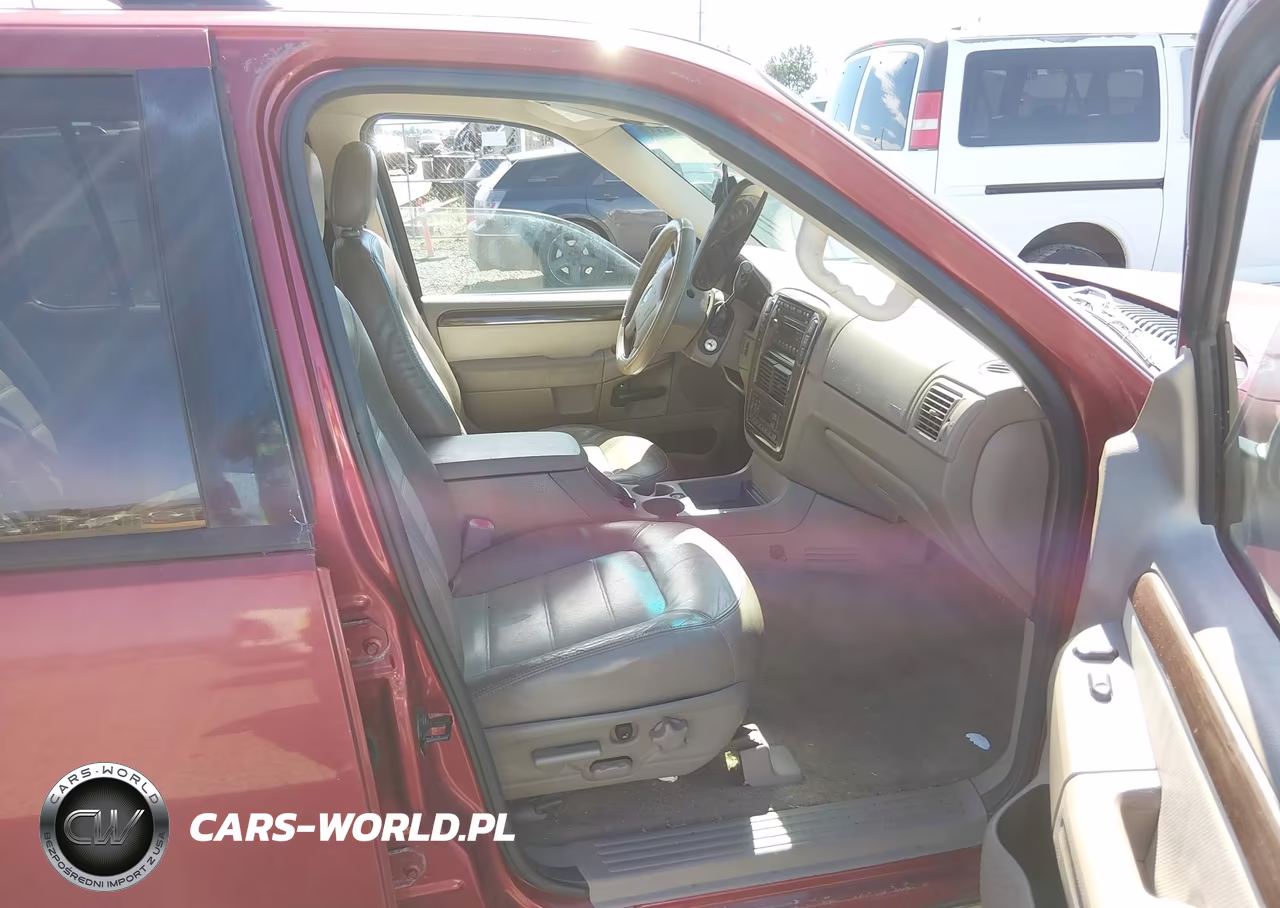 2005 Ford Explorer Eddie Bauer VIN:1FMZU74W95ZA60571 - 5