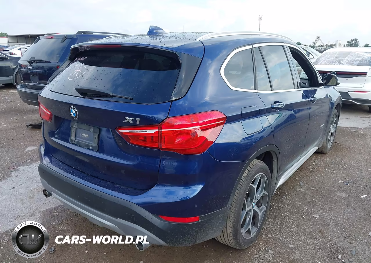 2018 BMW X1 Sdrive28I VIN:WBXHU7C37J5L05394 - 4