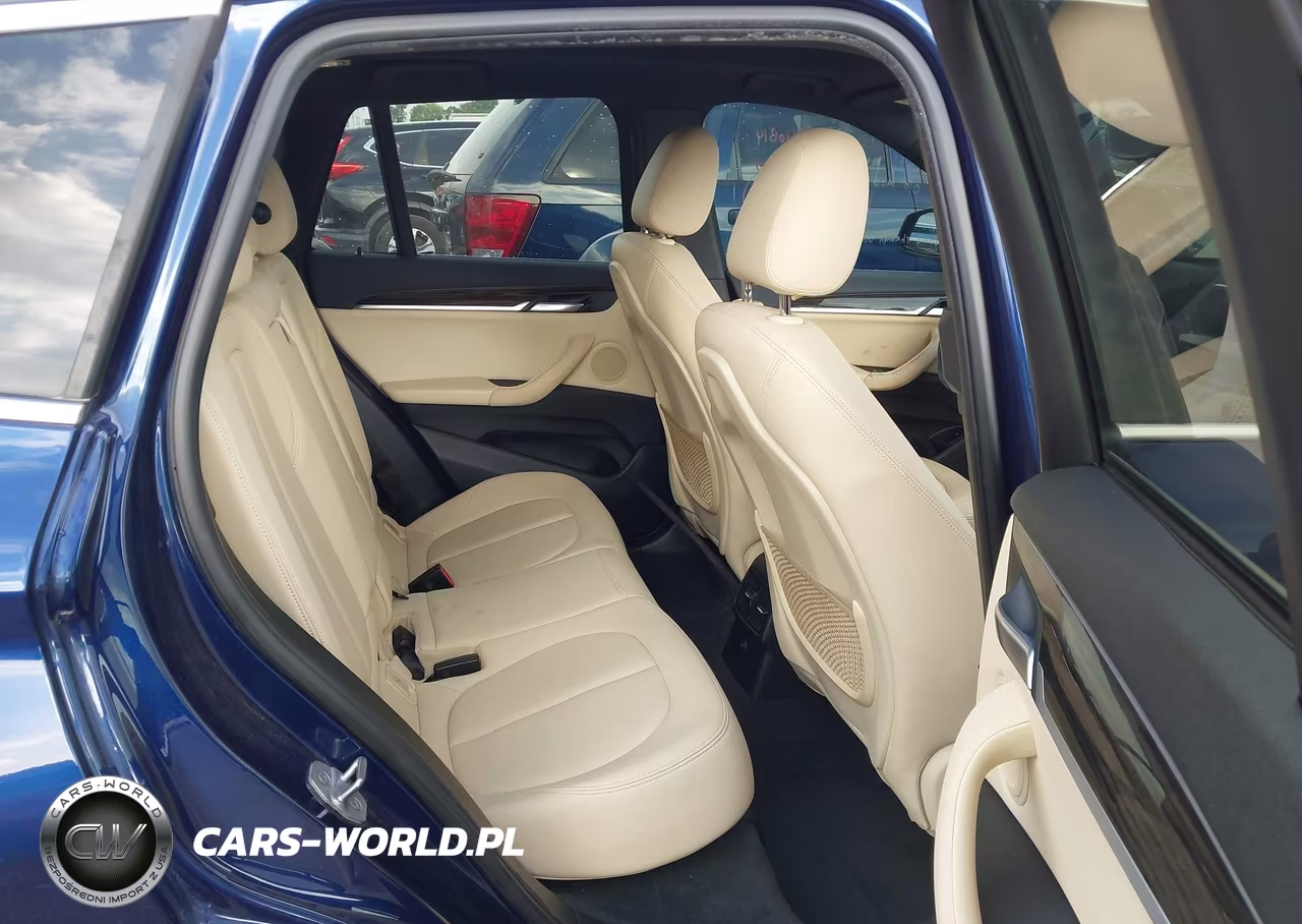 2018 BMW X1 Sdrive28I VIN:WBXHU7C37J5L05394 - 8