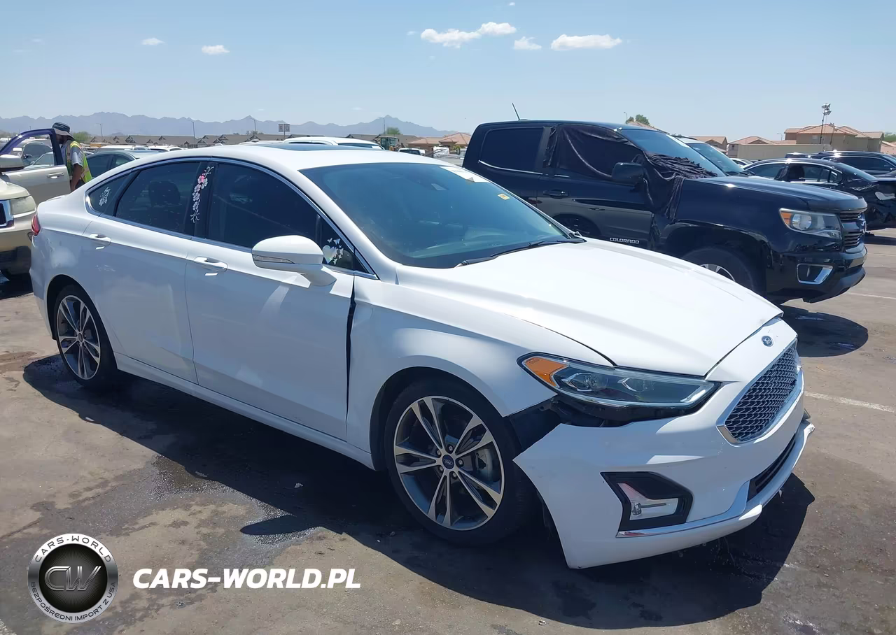 2019 Ford Fusion Titanium – zdjęcie 1 z 16
