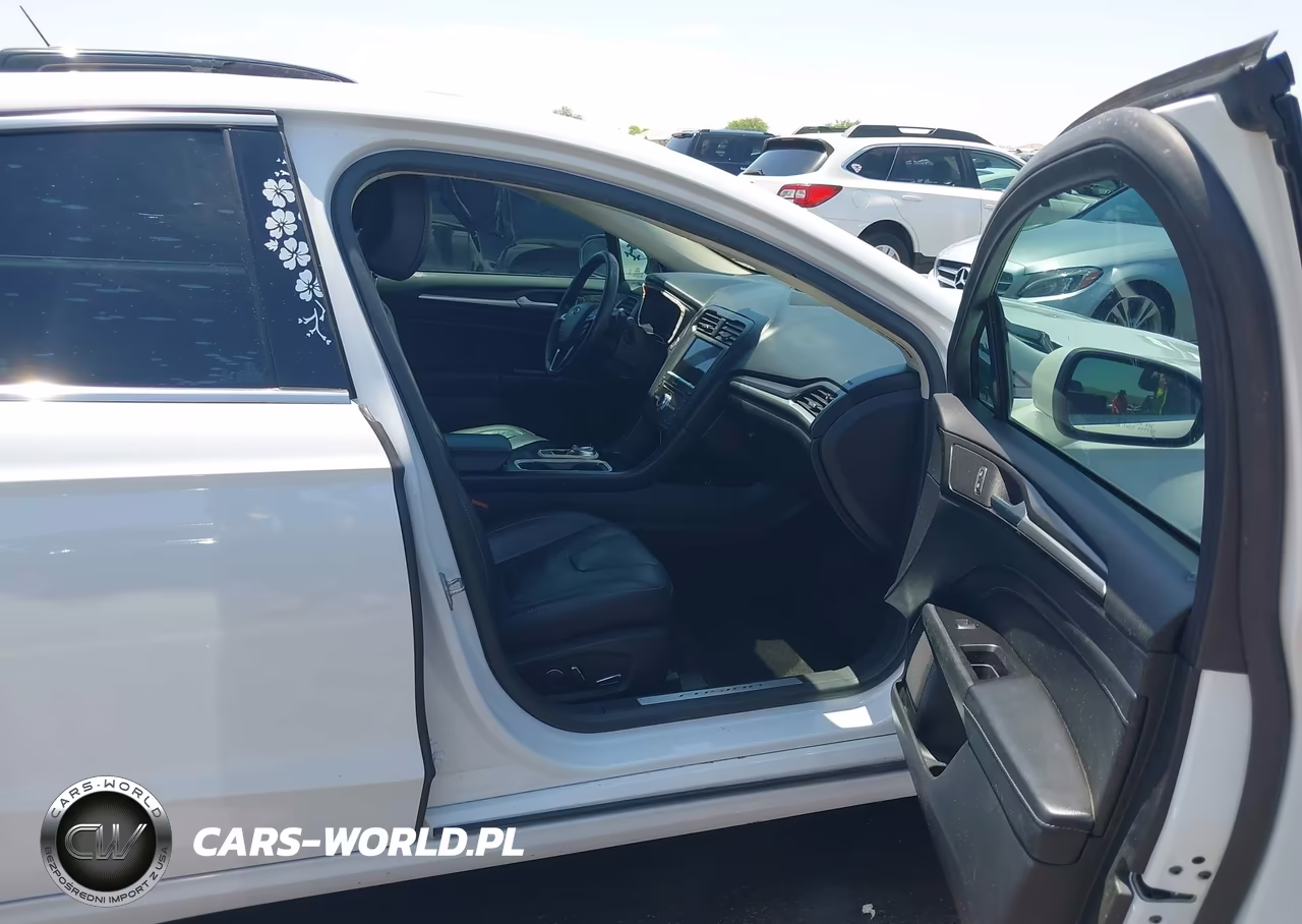 2019 Ford Fusion Titanium VIN:3FA6P0K90KR104238 - 5